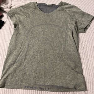 relaxed lulu swiftly tech